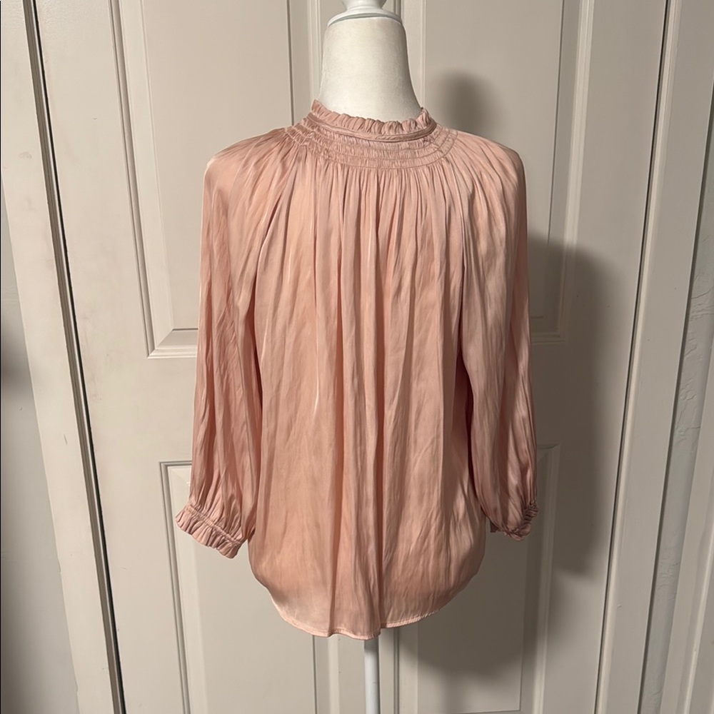 Elegant Pink Women's Top - Picture 3 of 3